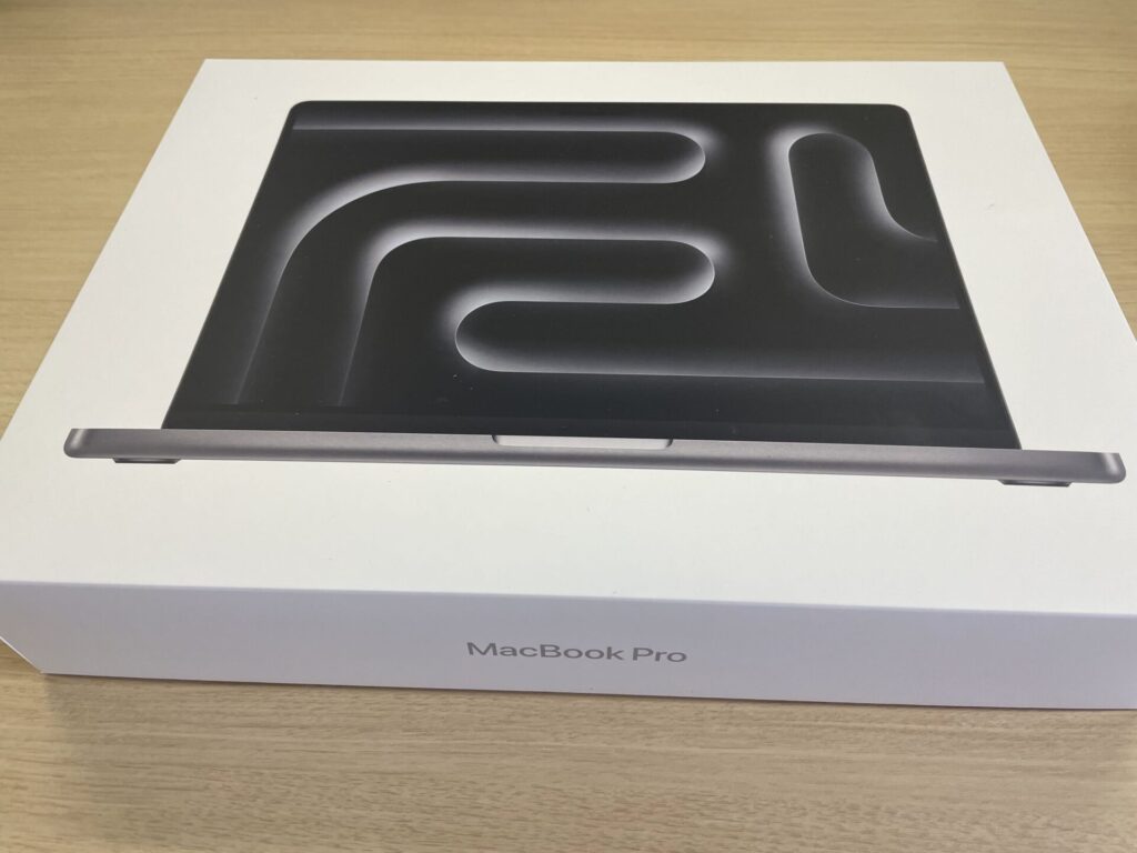 MacBook Proの箱